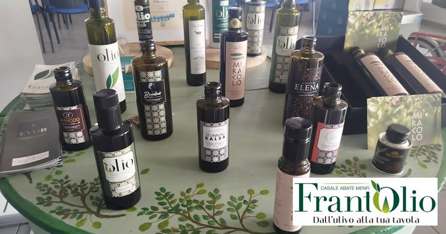 Olio Evo FrantOlio Casale Abate come souvenir a Menfi
