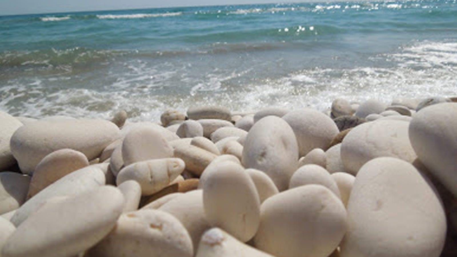 Spiaggia di giache bianche