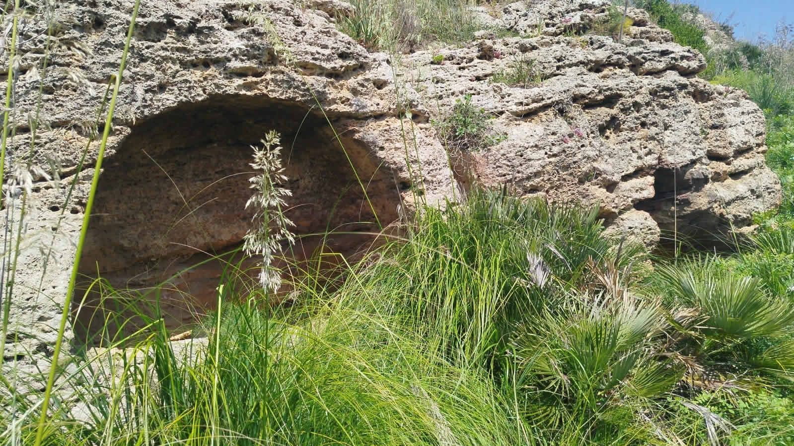 itinerario archeologico montagnoli di Menfi e dintorni
